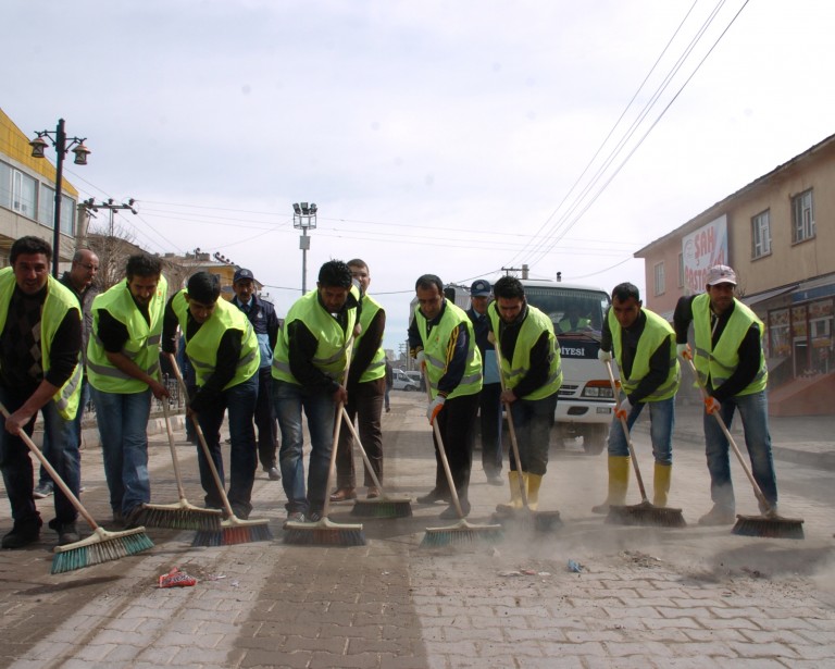 Belediyeler 'Kolektif Emekle Temiz Kentlere' kampanyası başlatacak  